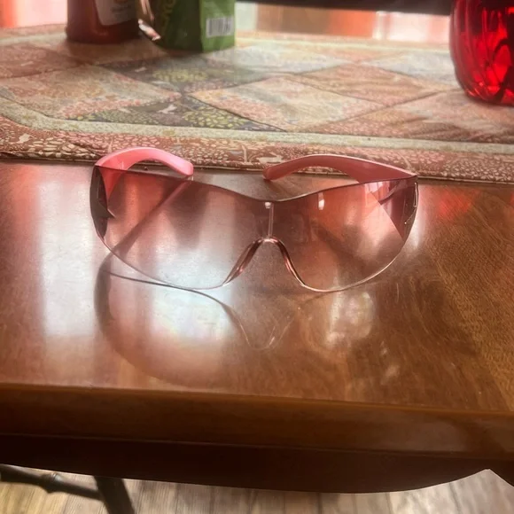 Women’s Y2K Pink Shield Sunglasses - Picture 3 of 4